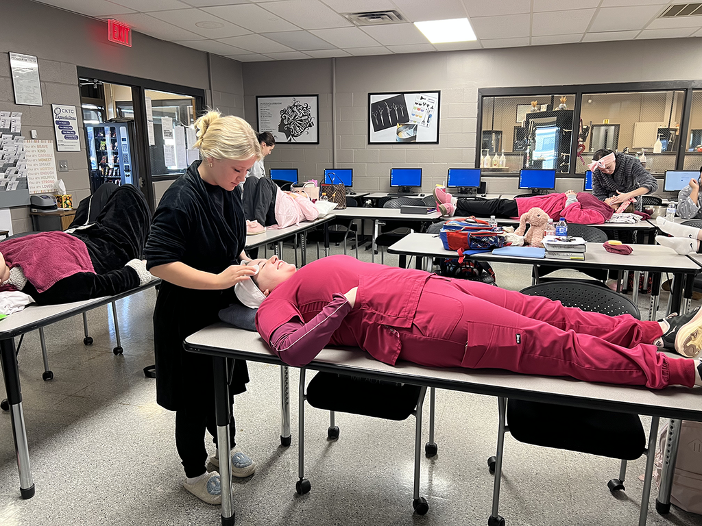 CKTC Cosmetology students