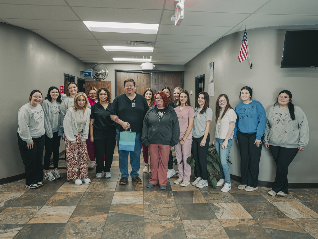 🌟 Cosmetology Department’s Random Act of Kindness – March 🌟 The Cosmetology Department at Caddo Kiowa Technology Center continues its monthly tradition of performing a Random Act of Kindness for our employees. This initiative teaches students the importance of building relationships, providing comfort, and making others feel valued. This month’s recipient was Kenny Pauls! We truly appreciate everything Kenny does for our campus, and our cosmetology students were so excited to present him with this special gift. 💇♀️💝 We are incredibly proud of our students for learning that being a great stylist begins with being a kind person. Keep shining, future professionals! ✨ #CKTC | #Cosmetology | #RandomActOfKindness | #MakingADifference