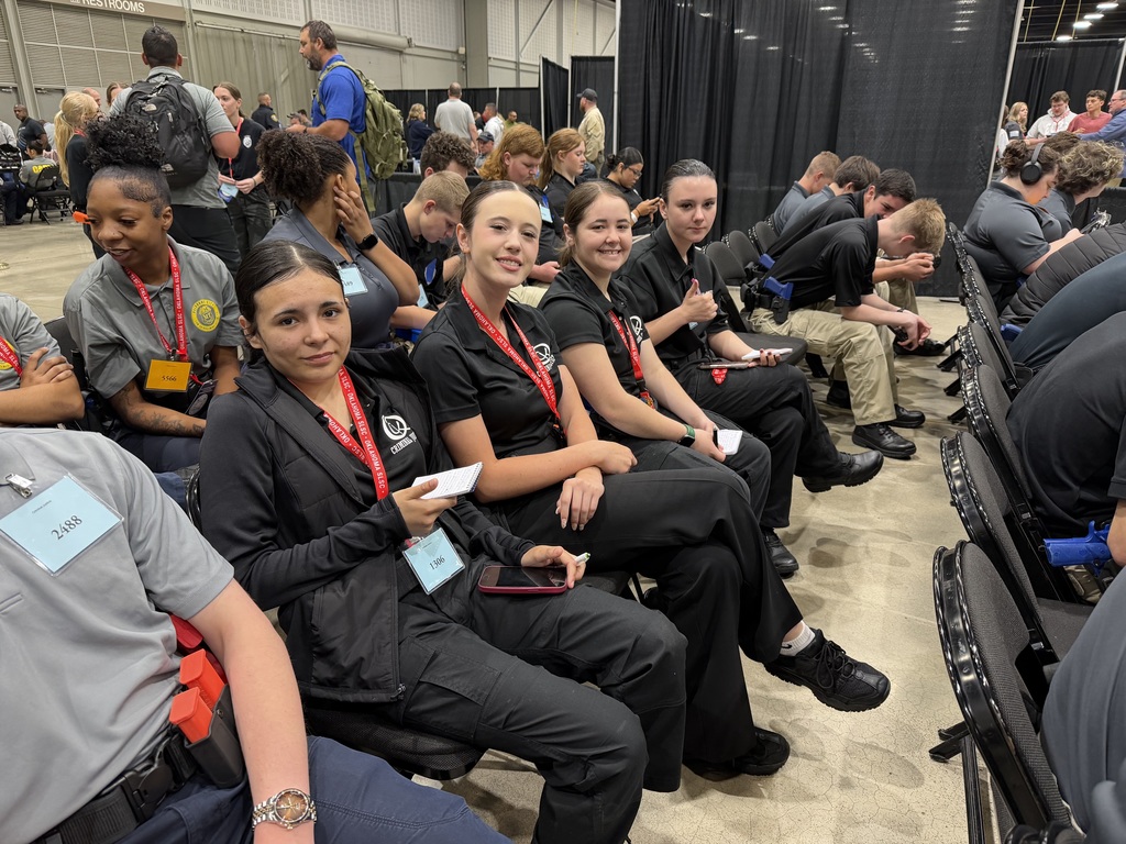 Congratulations to our amazing students who recently represented CKTC at the SkillsUSA competitions! 🔥⚖️ Shaylynn McClure, Adriana Cisneros, Abby Bowlin, and Layla Graf competed in the Criminal Justice competition, showcasing their knowledge, professionalism, and dedication to the field. 🚔👮♀️ Victoria Nygaard, Jaylyn Littleghost, and Kaylee Copeland also did an outstanding job competing in the Crime Scene Investigation competition, demonstrating impressive teamwork and investigative skills. 🔎🕵️♀️ We are incredibly proud of each of these students for representing CKTC with excellence at SkillsUSA! 💙💛