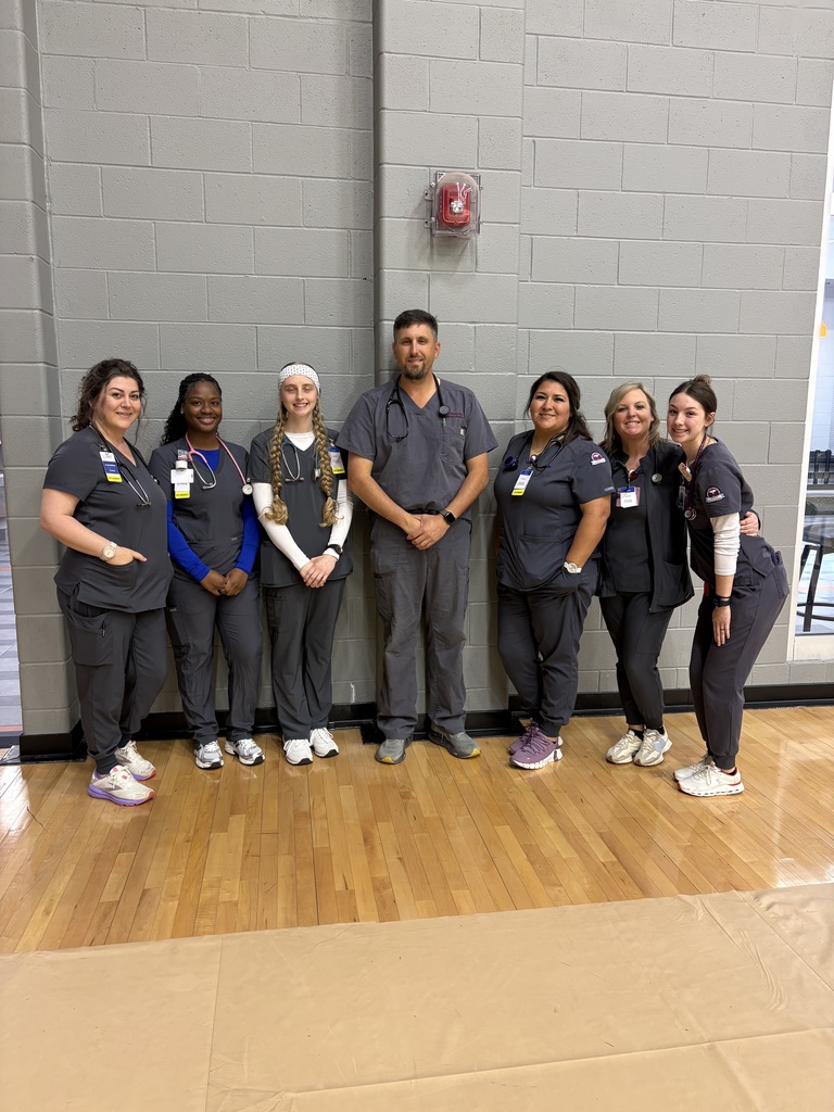 CKTC PN students assist Dr. Vice with student athlete physicals at Apache High School today. Wishing all the nurses and student nurses a happy nurses week!