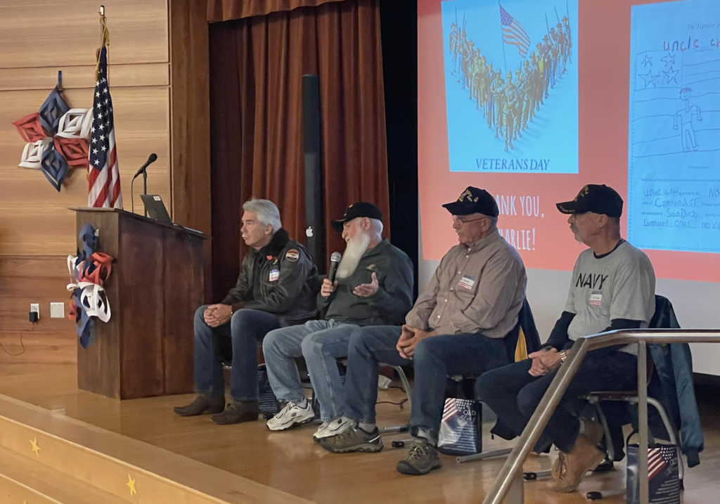 Veterans representing the DES Community.