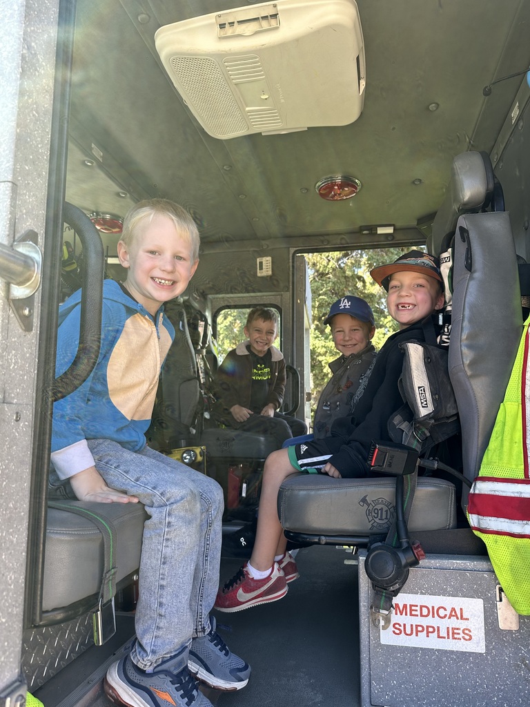 Kindergartners in fire truck