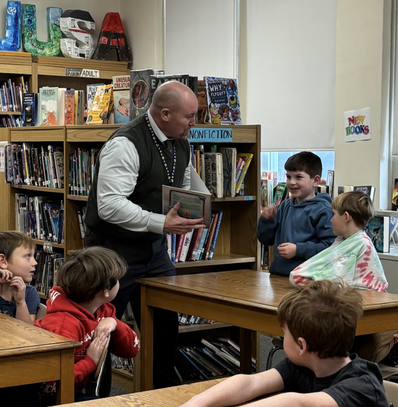 Children's Author Gerald Roache at FES! 