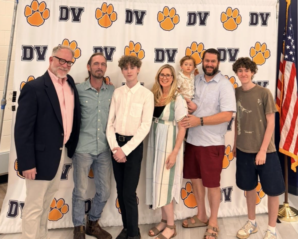 Del Val Honors Awards! 