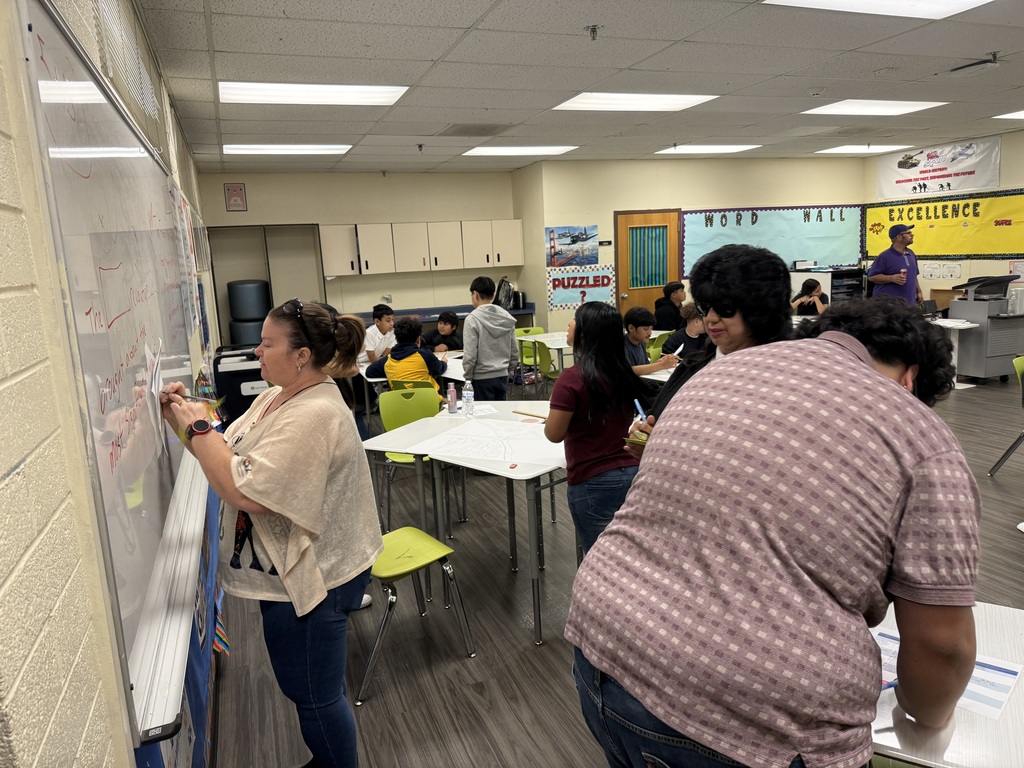 🌟☕ Coffee with the Principal at IMS ☕🌟  Yesterday we enjoyed a wonderful morning of connection and gratitude during our Coffee with the Principal. Families had the opportunity to meet our principal, connect with teachers, and participate in a beautiful gratitude activity, where they shared reflections, positive messages, and strengthened our school community.  We are so proud to see the strong involvement of our parents, as well as the new families who joined us for the first time. Your presence and enthusiasm truly make a difference! 💙  Thank you to all our families, staff, and every mom who continues to build a supportive and united IMS. Victory Together!