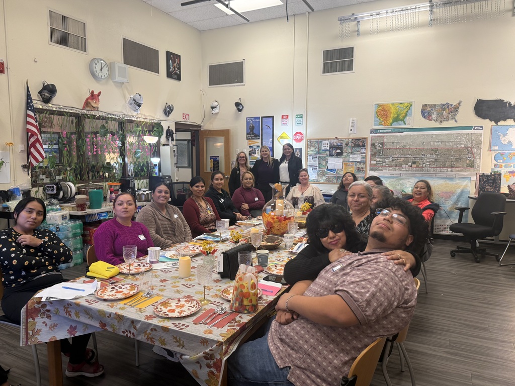 🌟☕ Coffee with the Principal at IMS ☕🌟  Yesterday we enjoyed a wonderful morning of connection and gratitude during our Coffee with the Principal. Families had the opportunity to meet our principal, connect with teachers, and participate in a beautiful gratitude activity, where they shared reflections, positive messages, and strengthened our school community.  We are so proud to see the strong involvement of our parents, as well as the new families who joined us for the first time. Your presence and enthusiasm truly make a difference! 💙  Thank you to all our families, staff, and every mom who continues to build a supportive and united IMS. Victory Together!