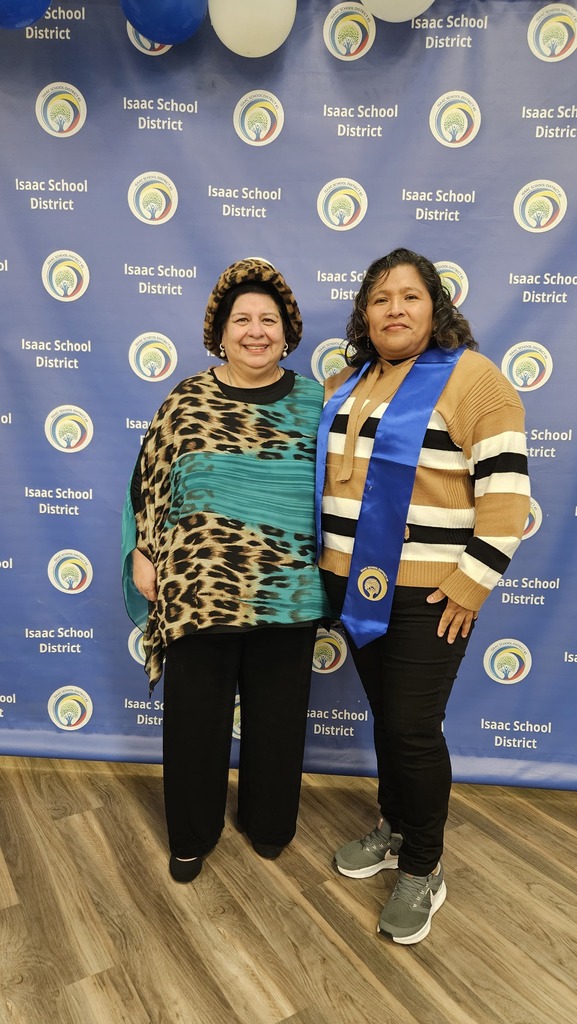 ✨ Isaac Middle School Celebrates Our FLI Families ✨  With great pride, we recognize the families who completed the FLI course, demonstrating perseverance, commitment, and excellent attendance throughout the program. Their dedication and consistency made this experience a motivating and meaningful experience.  This important achievement, completed in collaboration with the Isaac Middle School Parent Coordinator, serves as an inspiring example for their children and strengthens our school community. Congratulations on this great accomplishment and all that you will continue to achieve!