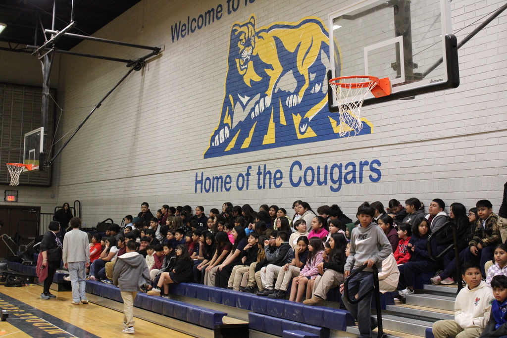 ✨ Welcome to Isaac Middle School ✨  We were excited to welcome our 5th grade students, our future Cougars, to campus for a tour and a warm introduction to Isaac Middle School. It was a wonderful visit filled with enthusiasm, connection, and a great sense of community.  We look forward to seeing them again in the upcoming school year, and we welcome all new students who wish to become part of the Isaac Middle School family. 💙🐾  Thank you to our staff, students, and families who helped make this experience so special!
