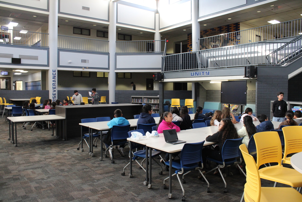 ✨ Welcome to Isaac Middle School ✨  We were excited to welcome our 5th grade students, our future Cougars, to campus for a tour and a warm introduction to Isaac Middle School. It was a wonderful visit filled with enthusiasm, connection, and a great sense of community.  We look forward to seeing them again in the upcoming school year, and we welcome all new students who wish to become part of the Isaac Middle School family. 💙🐾  Thank you to our staff, students, and families who helped make this experience so special!