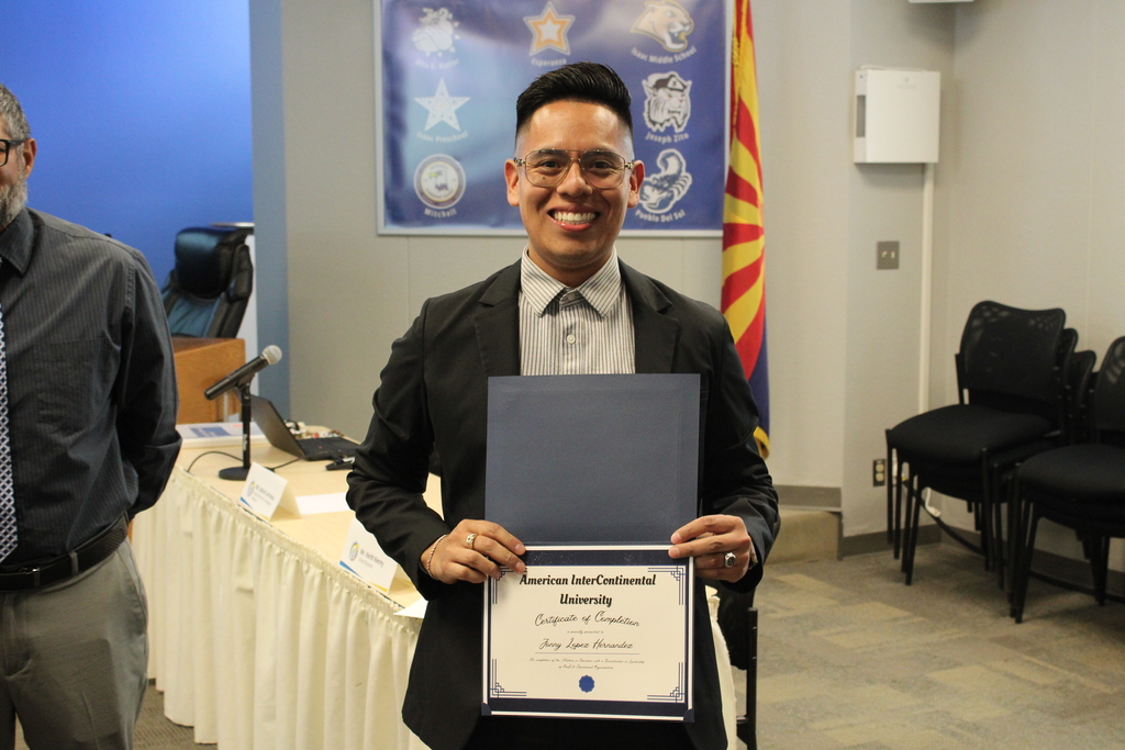 Jonny Lopez with Certificate