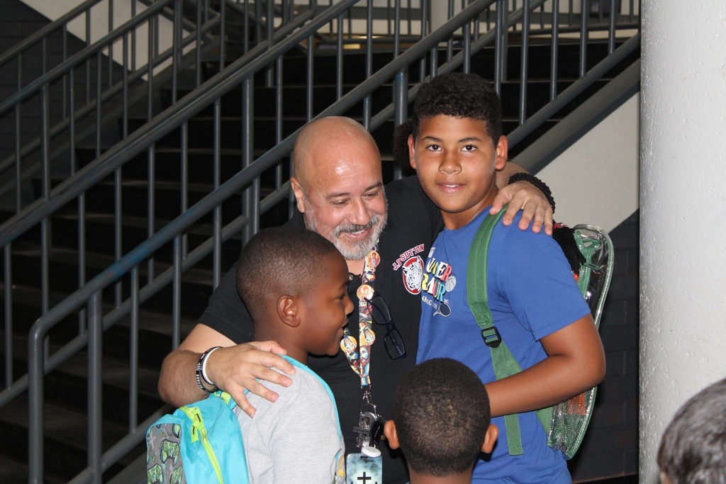 Thank you to everyone who helped make our Back-to-School Health Fair at Isaac Middle School a success! We are proud to see our community come together to support our families with school supplies, health services, community resources, and so much more. 💙 A special thank you to all of our community partners, volunteers, staff, and families for helping our students start the new school year healthy, prepared, and ready to learn. 📺 Be sure to check out the news coverage highlighting this amazing community event!