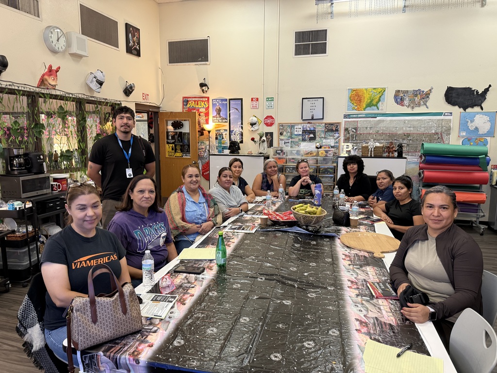 We are very proud of the families who participated in today’s parent class! 💙💛 Your commitment strengthens our school and inspires more families to get involved. Thank you for being part of Isaac Middle School!