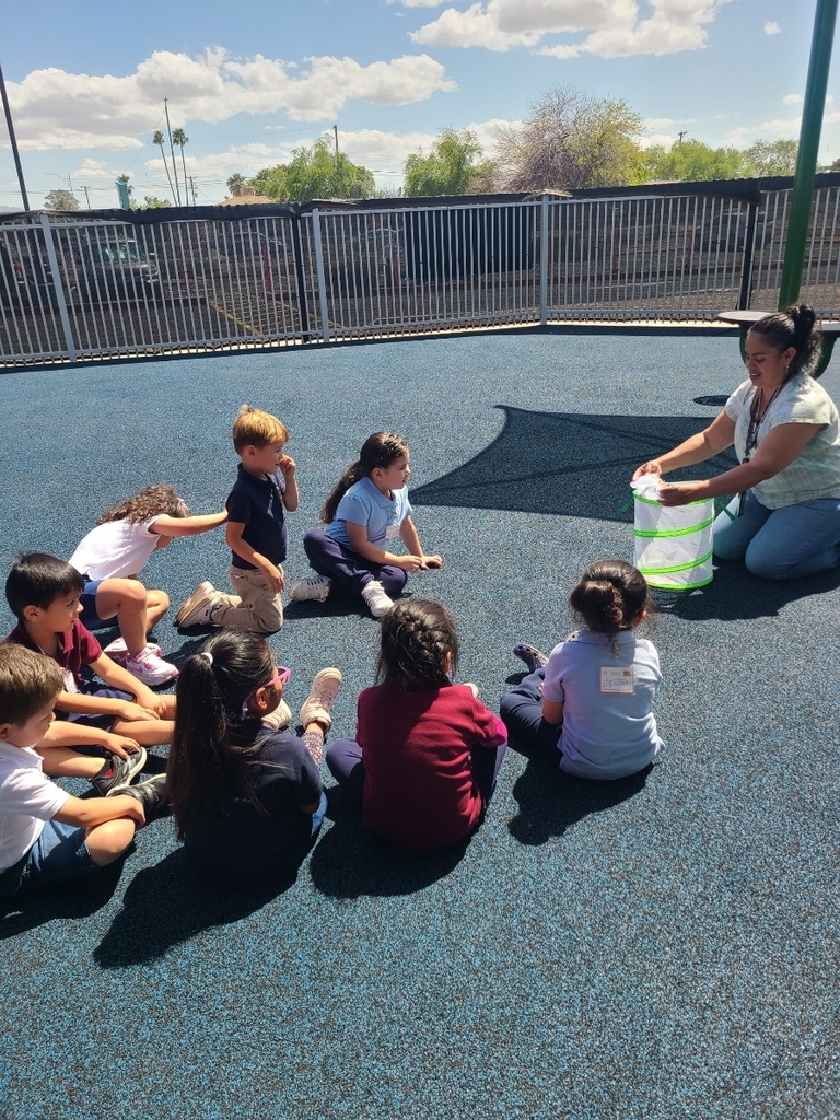room 3 releasing their butterflies