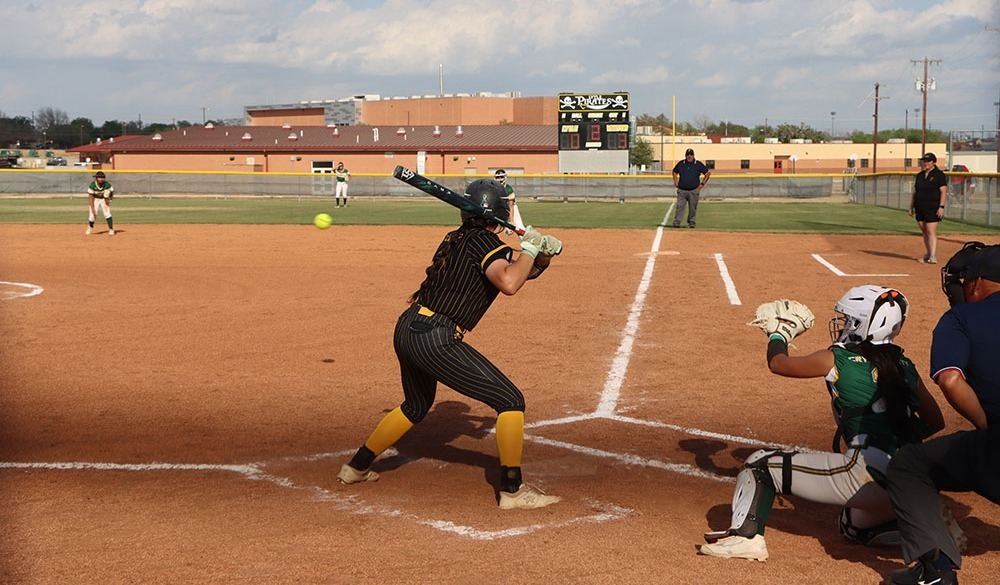 Lytle Softball vs Crystal City