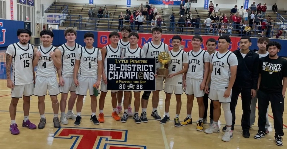 Bi-District Basketball Champs
