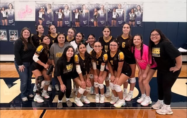 Volleyball team after win against Hondo