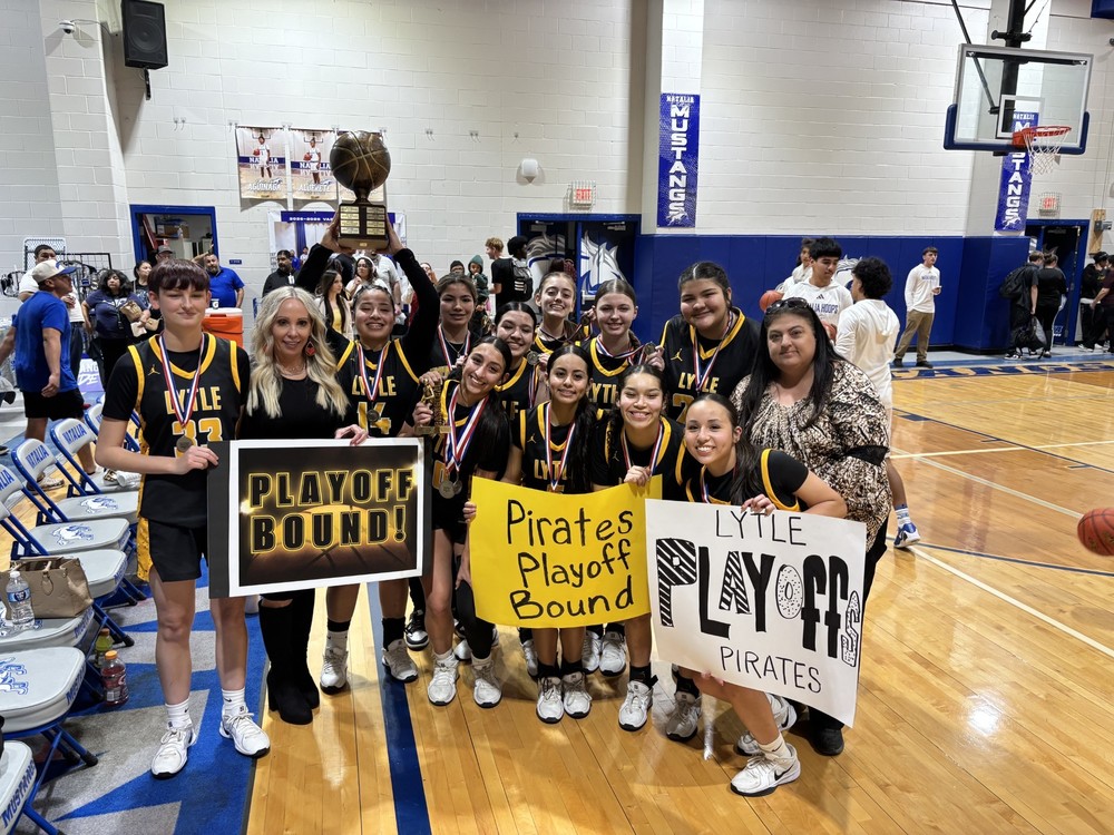 Lady Pirates Headed to Playoffs