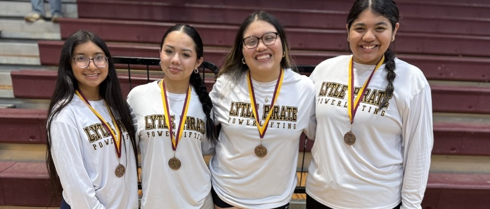Girls Powerlifting Medalists