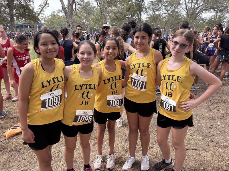 Sadie Hernandez, Parker, Valentina Palacios Leverton, Marisela Angeles, and Mila Antu at Cross Country meet