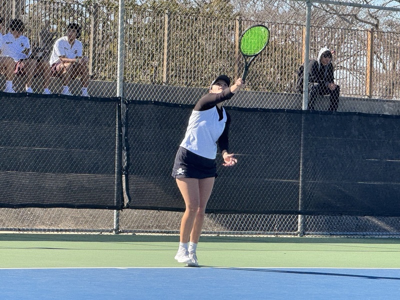 Lytle Tennis Player at Edison Tournament
