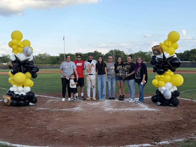 Damien Barco and family