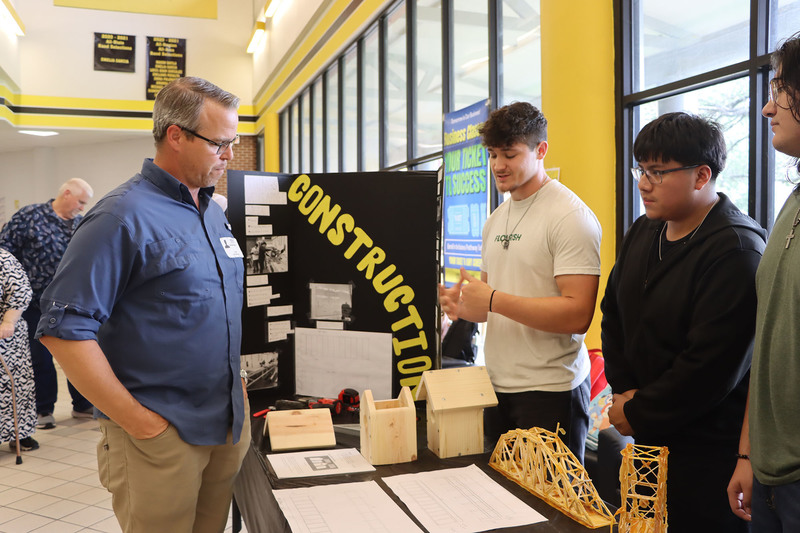 Students present to CTE Advisory