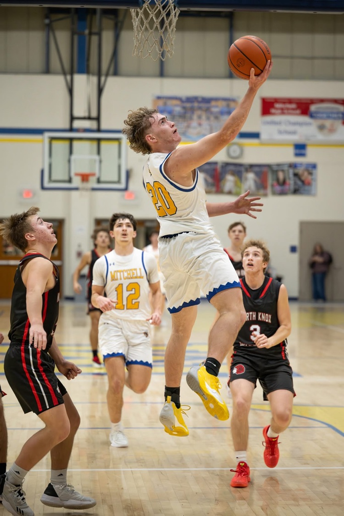 Boys basketball photo