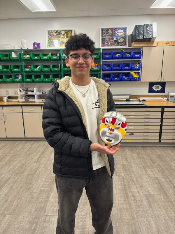 Mandarin student showing project