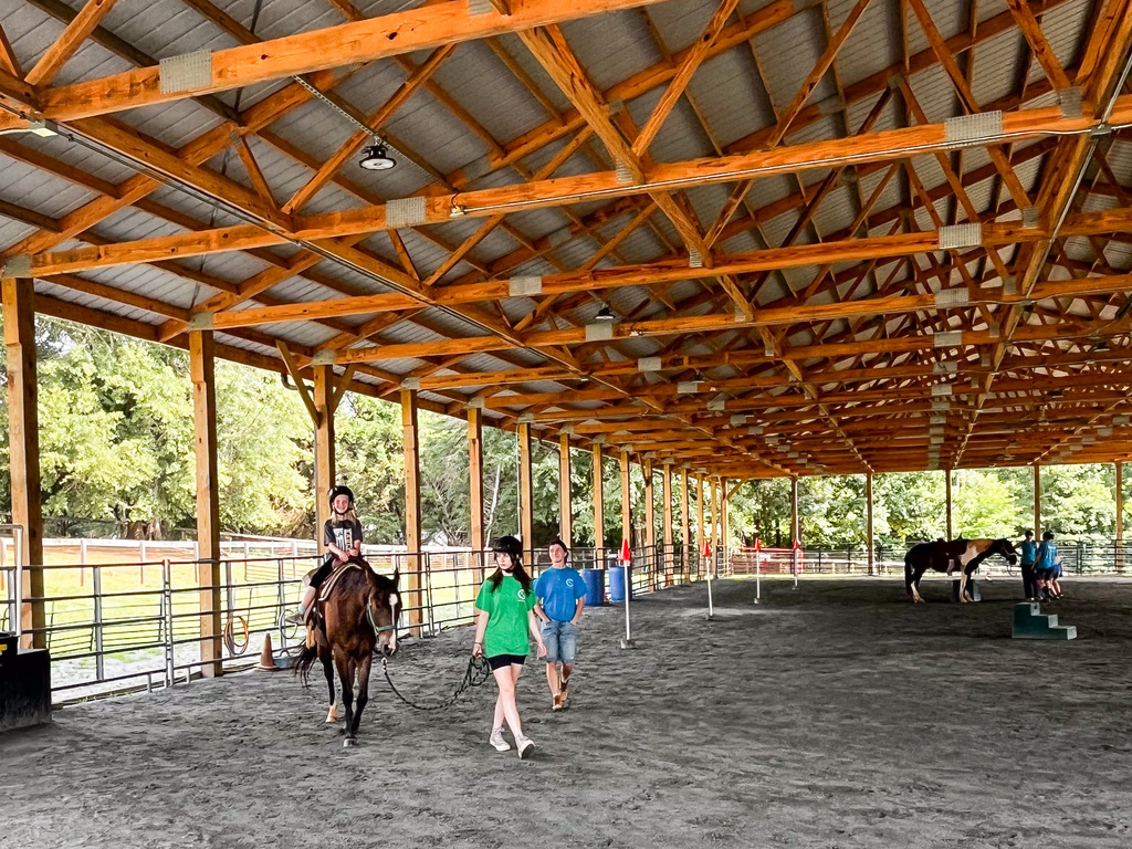 SLA Students Visit Hope Remains Youth Ranch