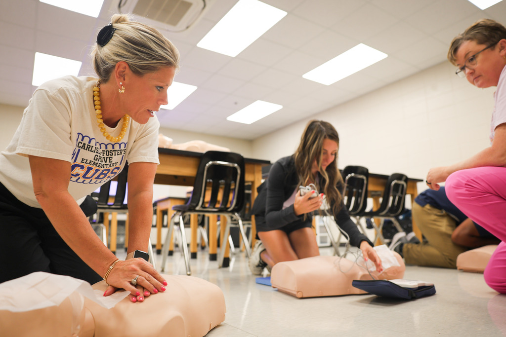 Spartanburg School District 2 Team Members Get CPR Training