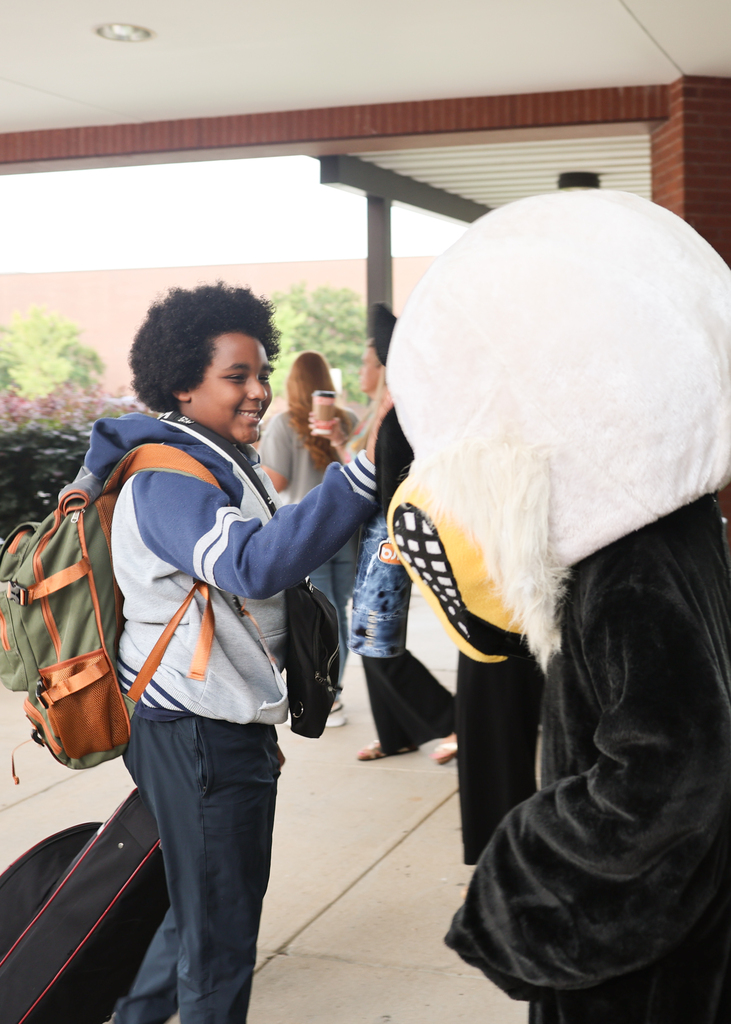 We hope our students and families felt the Love as they arrived for the first day of school! #D2isFamily
