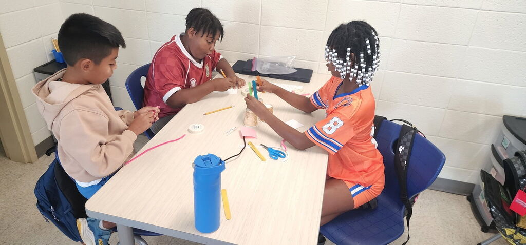 5th grade students working on International Baccalaureate!