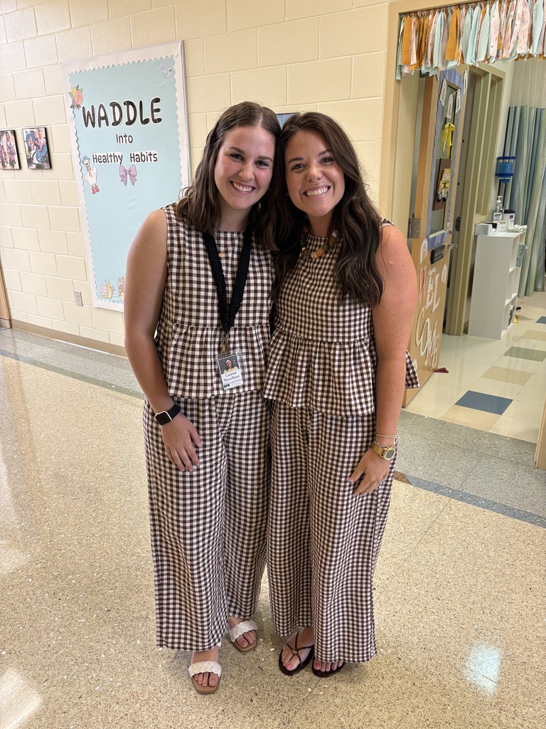 SCE teachers dress alike! 