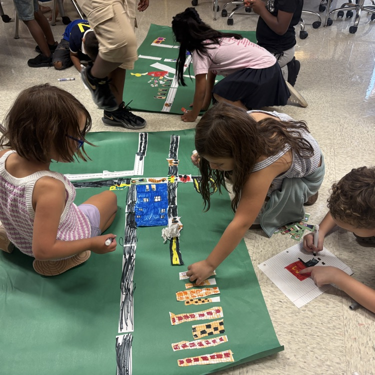 kids creating maps