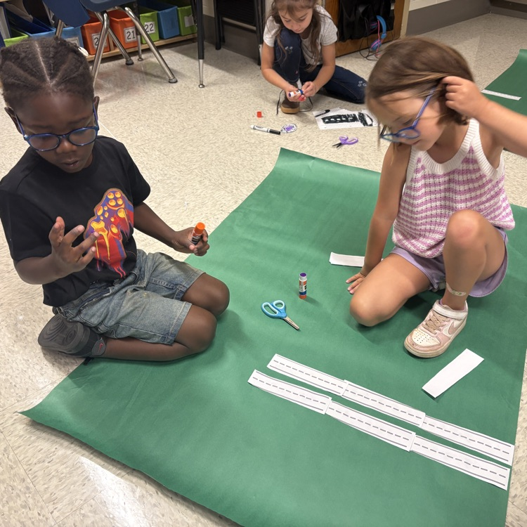 kids creating maps