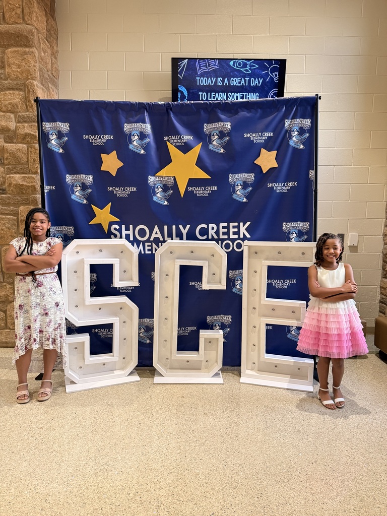 Students are ready for Picture Day! 
