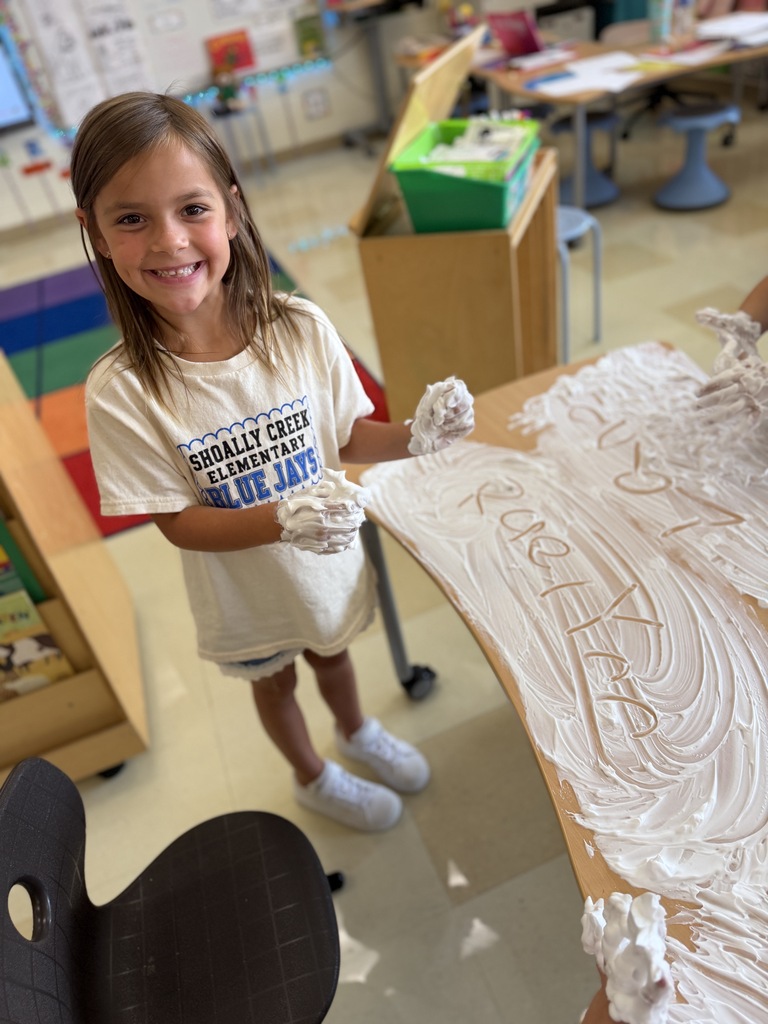 Kindergarten students have fun! 