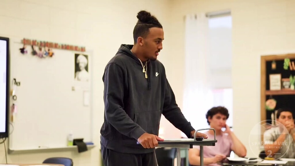 Students at Chesnee Elementary Debate Beowulf