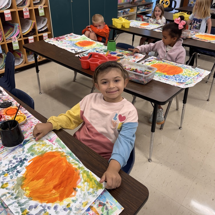 kindergarten participating in art class
