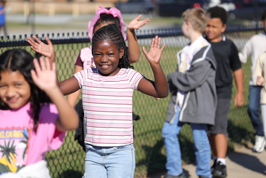 Walk to School Day in Spartanburg School District 2