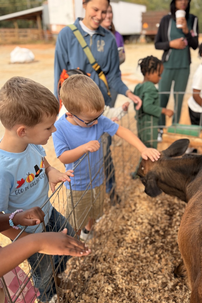 4K on a field trip to farm! 