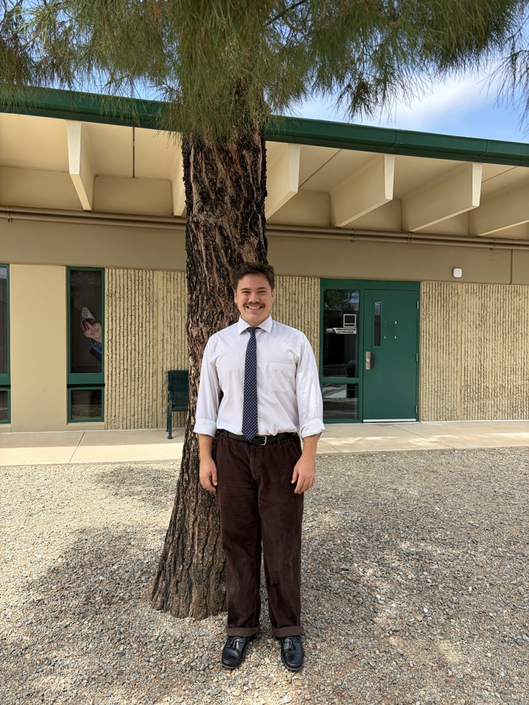 English 10 teacher Mr. Sheppard wanted to wear a tie but also cool pants.