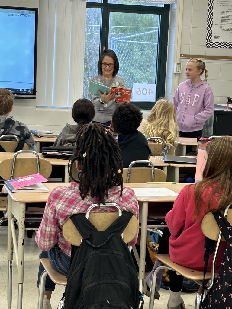 retirees reading for RAA 