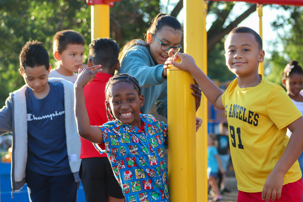 Simmons Elementary students at recess