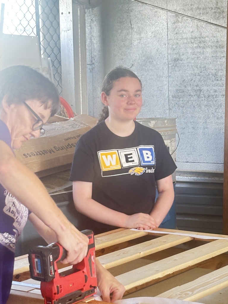 Holgate WEB leaders volunteering at Sleep in Heavenly Peace