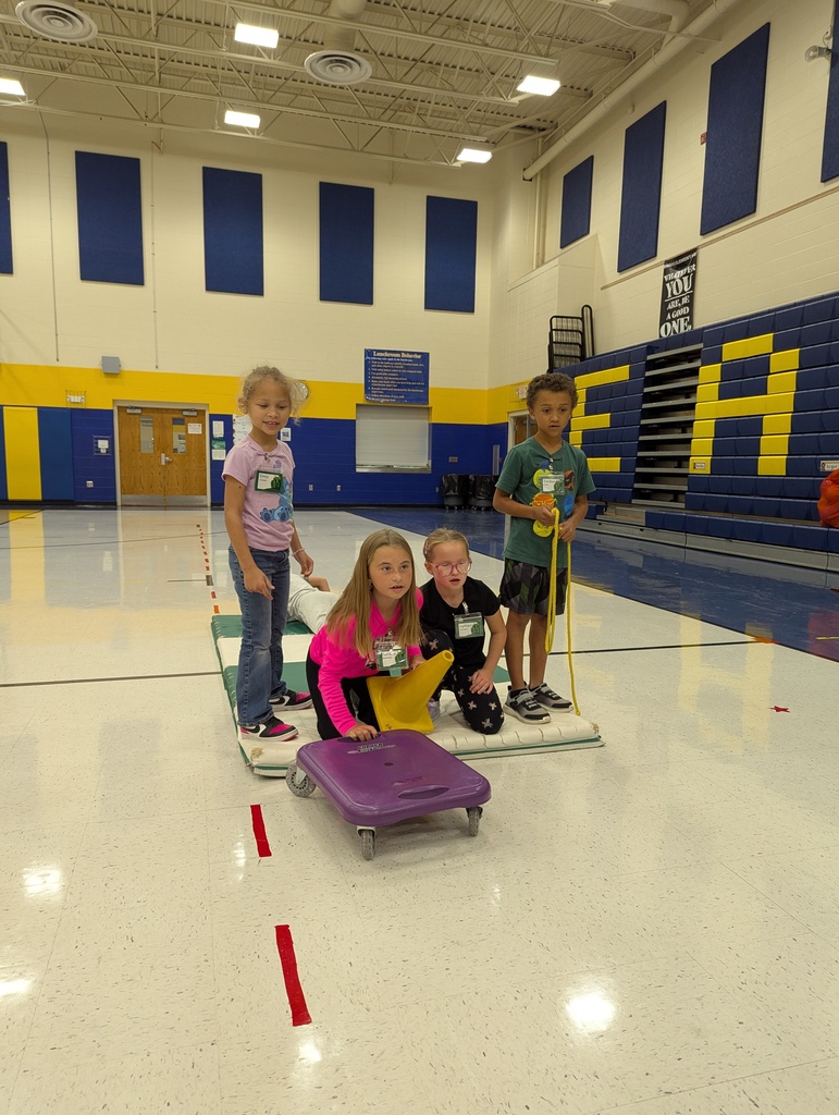 Simmons students in PE class