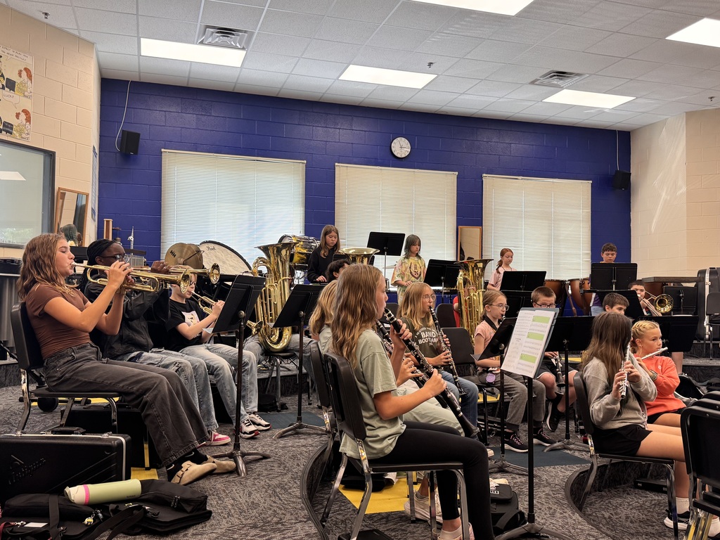 SMS 6th grade band is working hard!