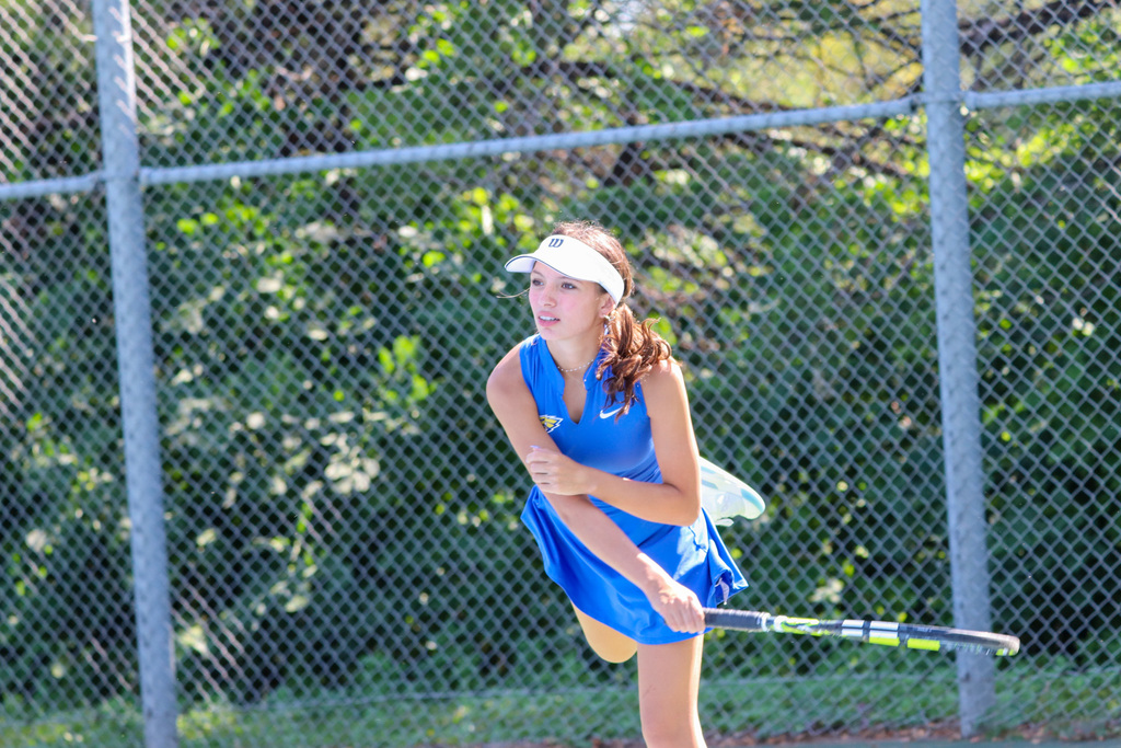 CHS tennis player