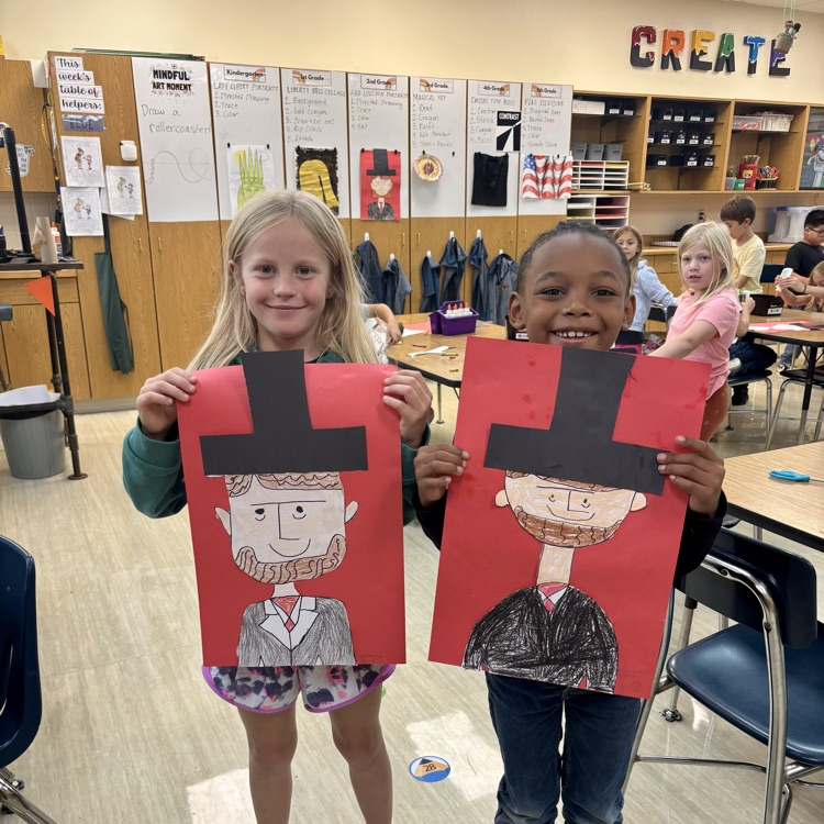 Students create American symbols for Constitution Day! 