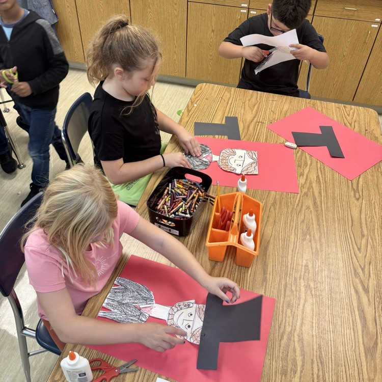 Students create American symbols for Constitution Day! 